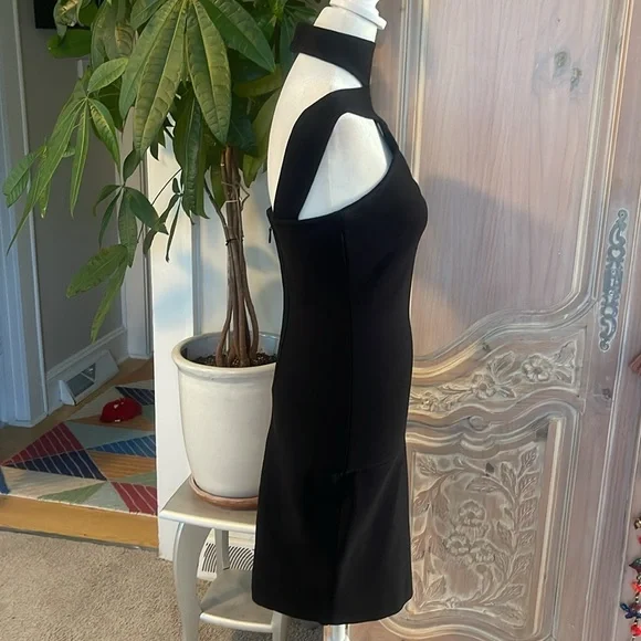 Last Chance! Miss Circle BodyCon Dress - Picture 2 of 11